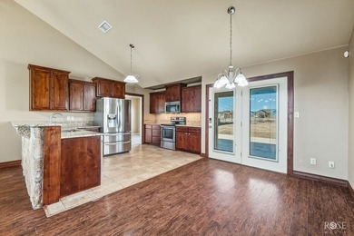 You will love coming home to this beautiful, well-kept 4-bedroom - photo 10