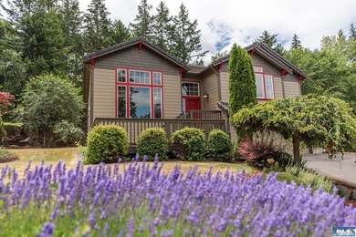 This beautifully appointed home offers water views, thoughtful - photo 1