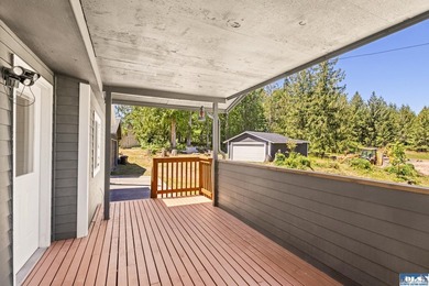 Looking for a gorgeous mountain backdrop on a private 1.1+ acre - photo 4