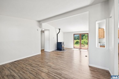 Looking for a gorgeous mountain backdrop on a private 1.1+ acre - photo 5