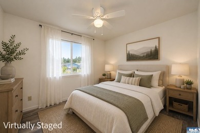 Welcome home to a beautifully remodeled Sequim retreat on .4 - photo 4
