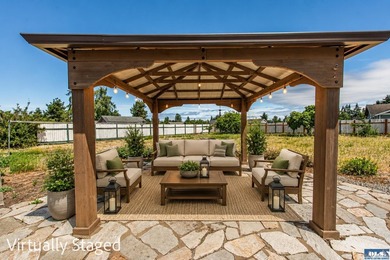 Welcome home to a beautifully remodeled Sequim retreat on .4 - photo 7