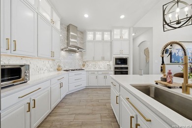 LUXURY UPGRADES! Welcome to this stunning one-story home where - photo 6