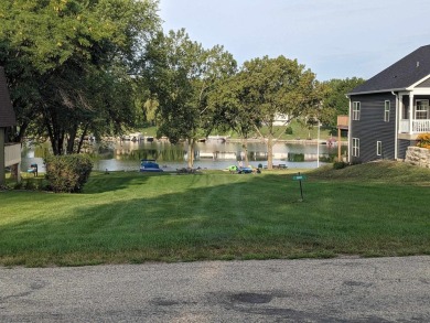 Lake Lot For Sale in Lake Summerset, Illinois