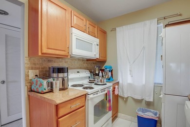 Enjoy stunning balcony views from this spacious 2-bedroom condo - photo 11