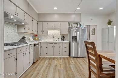 Welcome to this exceptional multi-use property located on a - photo 12