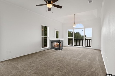 Discover the ultimate lakeside retreat at this stunning property - photo 14