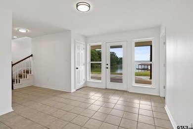 Discover the ultimate lakeside retreat at this stunning property - photo 22