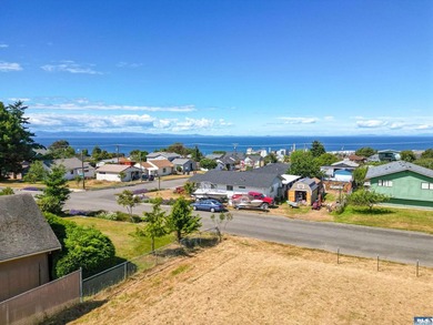 Water view lot, ready to build, with water/sewer/power already - photo 3