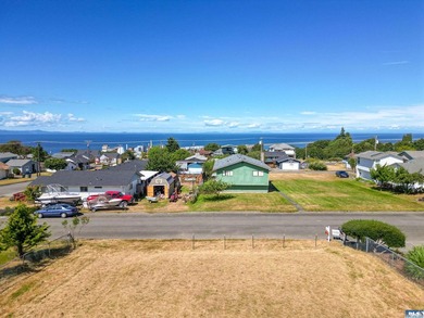 Water view lot, ready to build, with water/sewer/power already - photo 5
