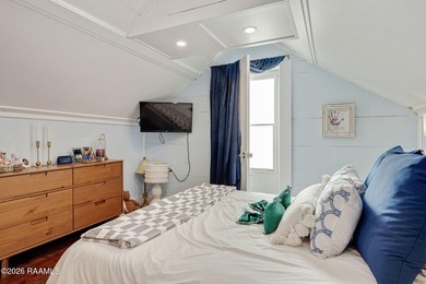 Welcome to this exceptional multi-use property located on a - photo 27