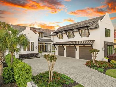 Pristine architectural design resembling the courtyard homes of - photo 4