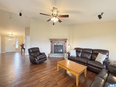 Prepare to be captivated by this stunning property in Agnew - photo 5