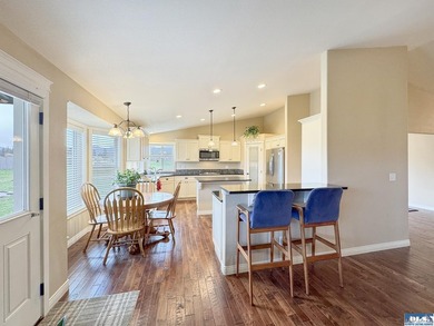 Prepare to be captivated by this stunning property in Agnew - photo 7