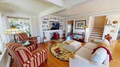 Turn-of-the-Century Charm with Ocean Views & Income - photo 5