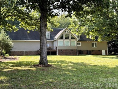 LAKE TILLERY - WOODRUN - SCENIC SUNSET VIEWS ON A LEVEL LOT! - photo 2
