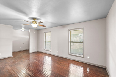 Prime location with endless possibilities! - photo 5