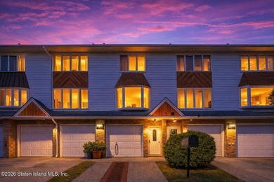 Welcome to 107 Hempstead Avenue! This well-maintained 2-bedroom - photo 2