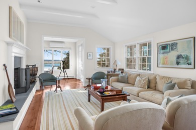 Welcome to your dream retreat at 11 Sheperds Way in one of the - photo 10