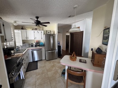 Check out this fully updated 2 BED 2 BATH double wide home on a - photo 4