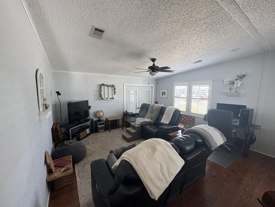 Check out this fully updated 2 BED 2 BATH double wide home on a - photo 6