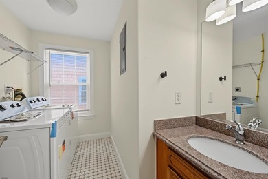 Welcome home to this fabulous 3-bedroom, 2.5-bath townhome - photo 18