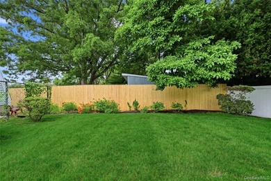 This charming country home on a quiet street in Port Jefferson - photo 25