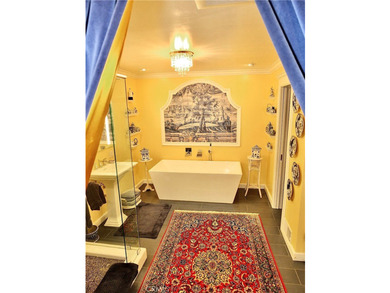 One of only 33 custom built homes behind the exclusive gates of - photo 30