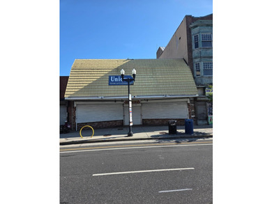 PRIME COMMERCIAL STOREFRONT in the heart of Atlantic City! - photo 3