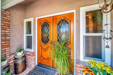 CUSTOM EXECUTIVE Golf Course Home - Commuters Dream quick fwy - photo 3