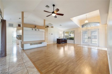 Welcome to this beautifully maintained 3-bedroom + den, 2-bath - photo 11