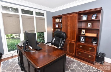 Welcome to 18719 Cannon Crossing Way in Davidson. This - photo 4