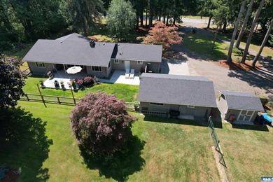 Private 1.7-acre retreat minutes from Sequim, wrapped in - photo 7