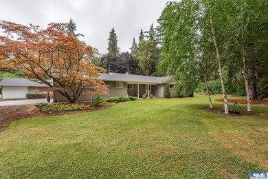 Private 1.7-acre retreat minutes from Sequim, wrapped in - photo 9