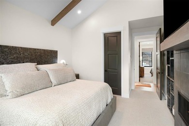Mountain Modern luxury in one of Keystone's most coveted - photo 21