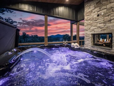 Welcome to Oakwood Estates, a bespoke mountain estate where - photo 40