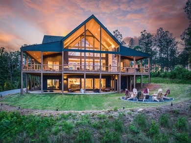 Welcome to Oakwood Estates, a bespoke mountain estate where - photo 41