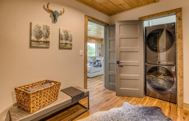 Welcome to Oakwood Estates, a bespoke mountain estate where - photo 48