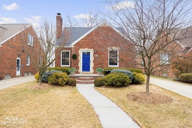 Lake Saint Clair Home Active Under Contract in Grosse Pointe Michigan