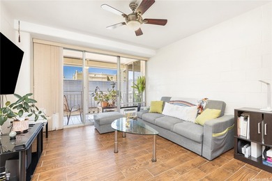 Welcome to Town House unit #211, located in the heart of Makiki - photo 2