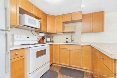 Welcome to Town House unit #211, located in the heart of Makiki - photo 5