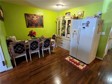 2 FAMILY 3 BEDROOM OVER 2 BEDROOM WITH FINISH BASEMENT PVT DRIVE - photo 6