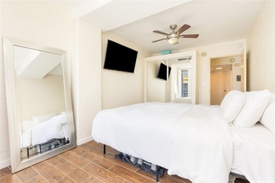 Welcome to Town House unit #211, located in the heart of Makiki - photo 7