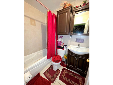 2 FAMILY 3 BEDROOM OVER 2 BEDROOM WITH FINISH BASEMENT PVT DRIVE - photo 8