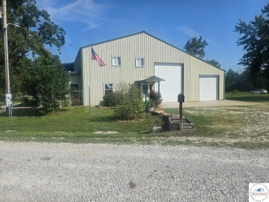 Truman Lake Home For Sale in Clinton Missouri