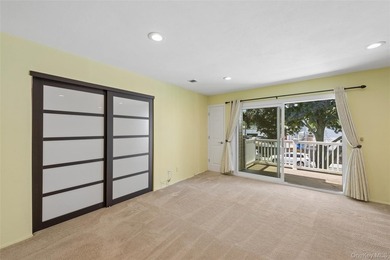 SPACIOUS UPPER UNIT 1100 SQ FT. NEW WINDOWS, UPGRADED INTERIOR - photo 6