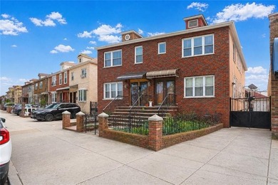 Rare find! Oversized semi-detached two-family home with a - photo 3