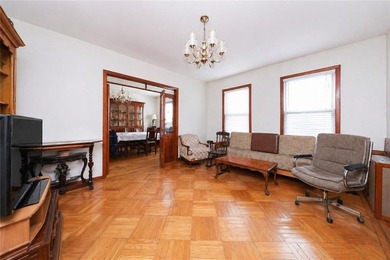Rare find! Oversized semi-detached two-family home with a - photo 8