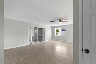 Waterfront duplex located on a wide, deep boating canal with - photo 15