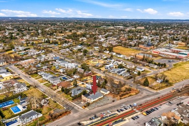 Set on a 0.35-acre parcel in the sought-after Elberon section - photo 15